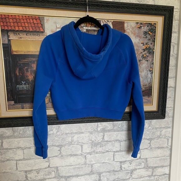 Alphalete cropped hoodie - Picture 4 of 4